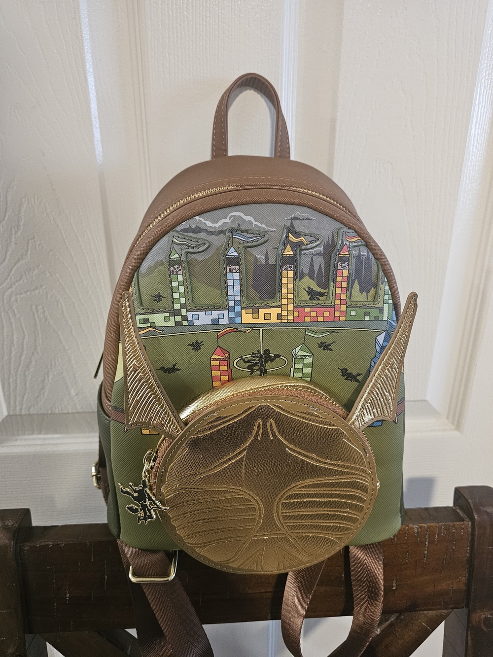 Loungefly Golden Snitch Mini Backpack - Harry Potter